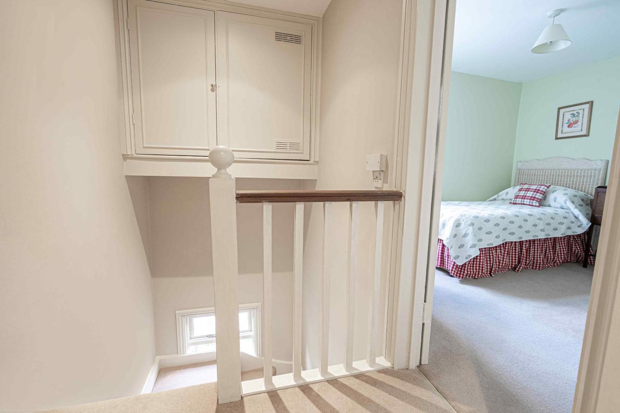 Exquisite Townhouse With Patio * London
